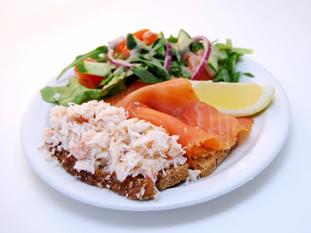 Oliver'S Seafood Bar, Bed & Breakfast Cleggan Zewnętrze zdjęcie